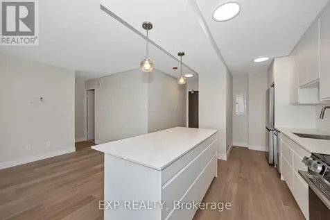 1785 Frobisher Lane Ottawa ON K1G 3T7