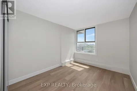 1785 Frobisher Lane Ottawa ON K1G 3T7