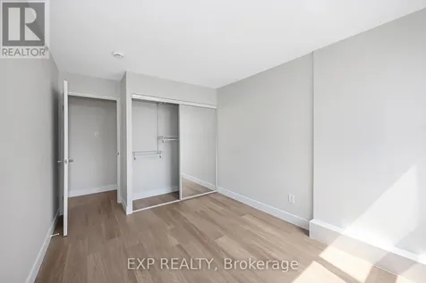 1785 Frobisher Lane Ottawa ON K1G 3T7