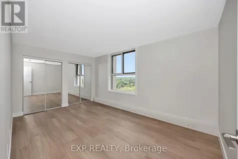 1785 Frobisher Lane Ottawa ON K1G 3T7