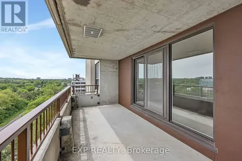 1785 Frobisher Lane Ottawa ON K1G 3T7