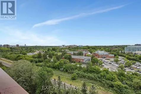 1785 Frobisher Lane Ottawa ON K1G 3T7
