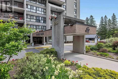 1785 Frobisher Lane Ottawa ON K1G 3T7