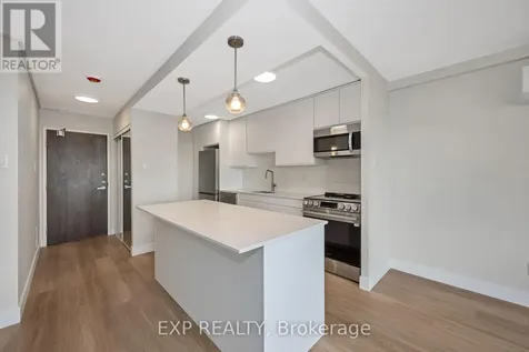 1785 Frobisher Lane Ottawa ON K1G 3T7