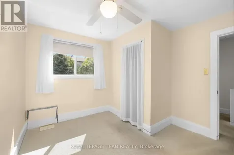 35 Springfield Road Ottawa ON K1M 1C8