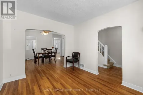 35 Springfield Road Ottawa ON K1M 1C8