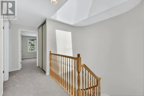 12 Summershade Private Ottawa ON K1Y 4R2