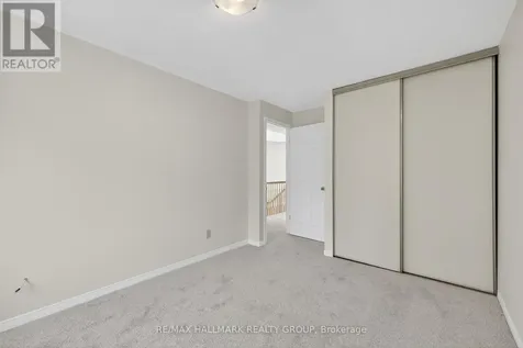12 Summershade Private Ottawa ON K1Y 4R2