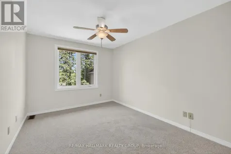 12 Summershade Private Ottawa ON K1Y 4R2
