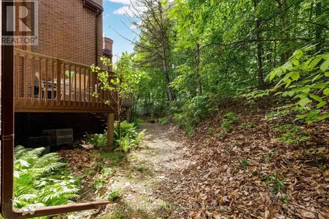 12 Summershade Private Ottawa ON K1Y 4R2