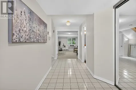 12 Summershade Private Ottawa ON K1Y 4R2