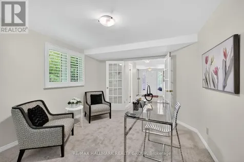 12 Summershade Private Ottawa ON K1Y 4R2