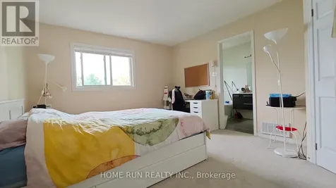 152 Thornbury Crescent Ottawa ON K2G 6B9