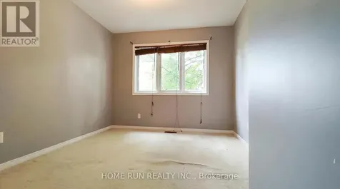152 Thornbury Crescent Ottawa ON K2G 6B9