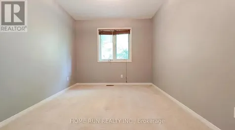 152 Thornbury Crescent Ottawa ON K2G 6B9