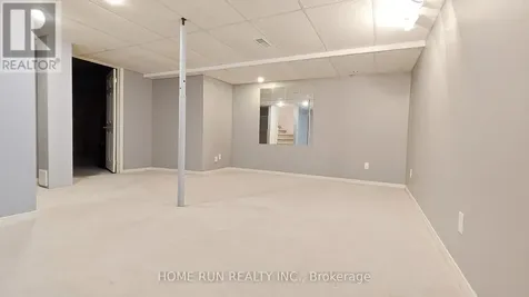 152 Thornbury Crescent Ottawa ON K2G 6B9