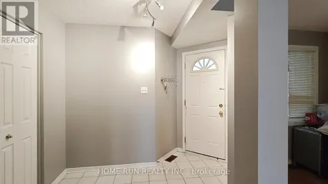 152 Thornbury Crescent Ottawa ON K2G 6B9