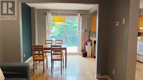 152 Thornbury Crescent Ottawa ON K2G 6B9