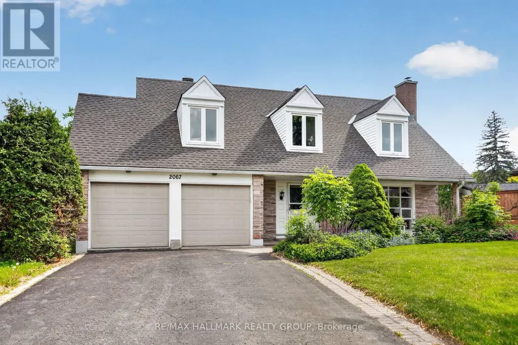 2067 Woodglen Crescent Ottawa ON K1J 6G6