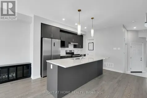 45 Mandevilla Crescent Ottawa ON K1T 0Y2