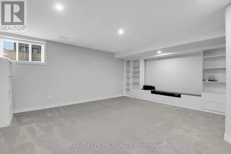 45 Mandevilla Crescent Ottawa ON K1T 0Y2