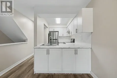 1168 Blasdell Avenue Ottawa ON K1K 4H5