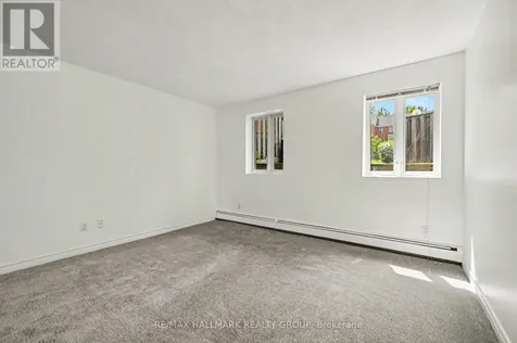 1168 Blasdell Avenue Ottawa ON K1K 4H5