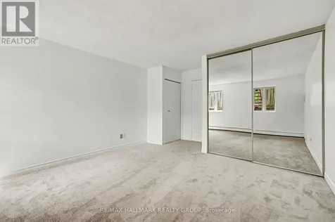 1168 Blasdell Avenue Ottawa ON K1K 4H5