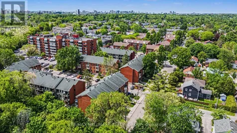 1168 Blasdell Avenue Ottawa ON K1K 4H5