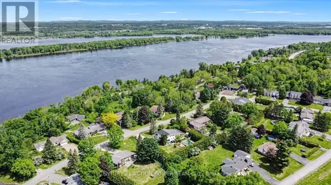 1558 Bella Vista Drive Ottawa ON K4C 1A7
