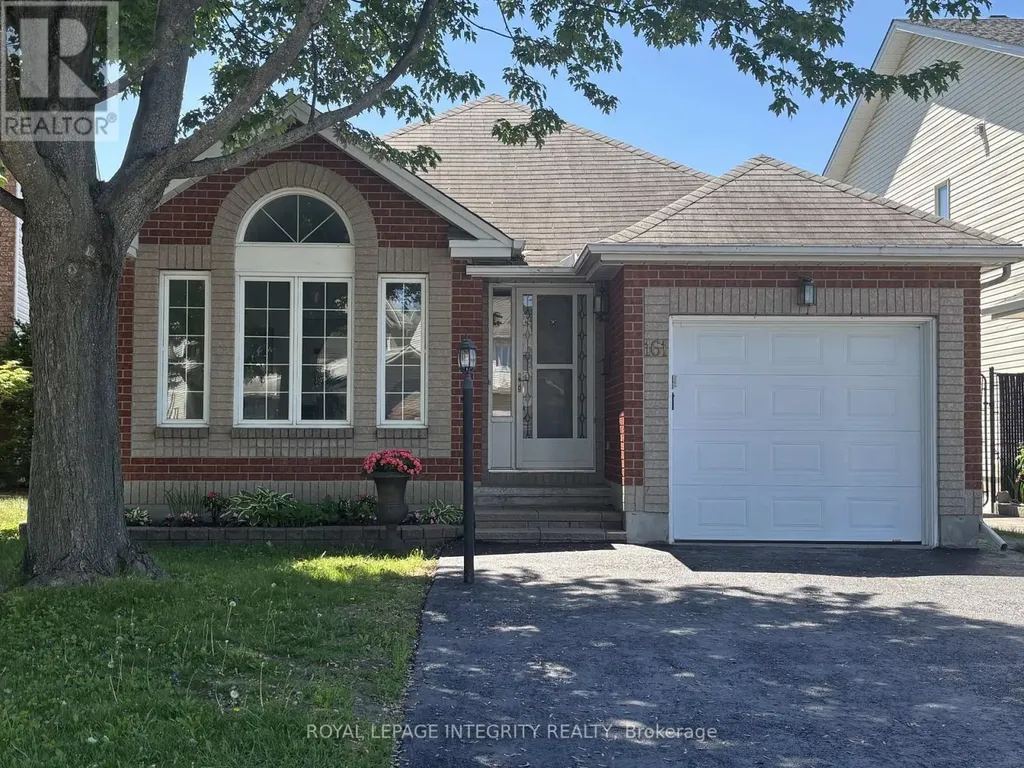 161 Longshire Circle Ottawa ON K2J 4L2