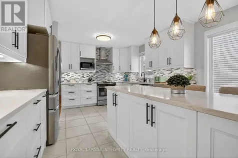 161 Longshire Circle Ottawa ON K2J 4L2