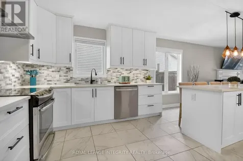 161 Longshire Circle Ottawa ON K2J 4L2