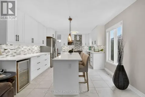 161 Longshire Circle Ottawa ON K2J 4L2