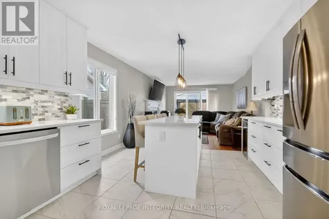 161 Longshire Circle Ottawa ON K2J 4L2