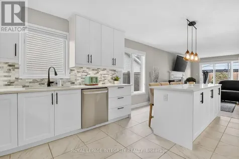161 Longshire Circle Ottawa ON K2J 4L2