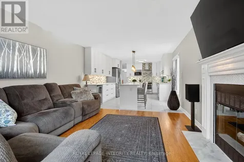 161 Longshire Circle Ottawa ON K2J 4L2