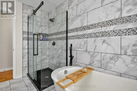 161 Longshire Circle Ottawa ON K2J 4L2