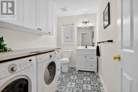 161 Longshire Circle Ottawa ON K2J 4L2