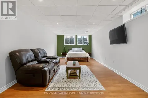161 Longshire Circle Ottawa ON K2J 4L2