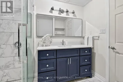 161 Longshire Circle Ottawa ON K2J 4L2