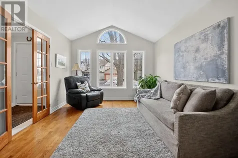 161 Longshire Circle Ottawa ON K2J 4L2