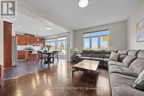 816 Azure Street Ottawa ON K4A 0T7