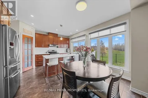 816 Azure Street Ottawa ON K4A 0T7
