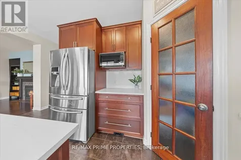 816 Azure Street Ottawa ON K4A 0T7