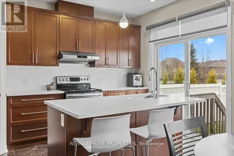 816 Azure Street Ottawa ON K4A 0T7