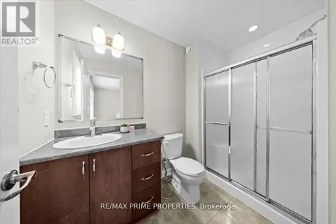 816 Azure Street Ottawa ON K4A 0T7