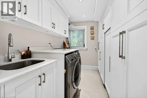 277 Shoreacres Road Burlington ON L7L 2H3