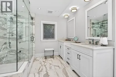 277 Shoreacres Road Burlington ON L7L 2H3