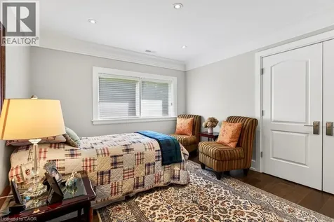277 Shoreacres Road Burlington ON L7L 2H3